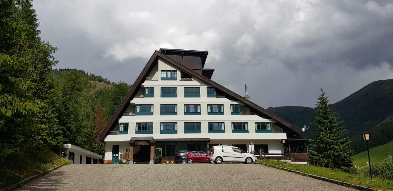 Kinder- Und Familienhotel Nockalm Innerkrems Exteriör bild